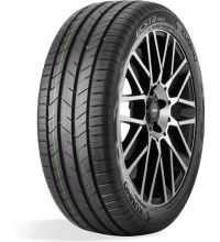 Kumho Ecsta HS52